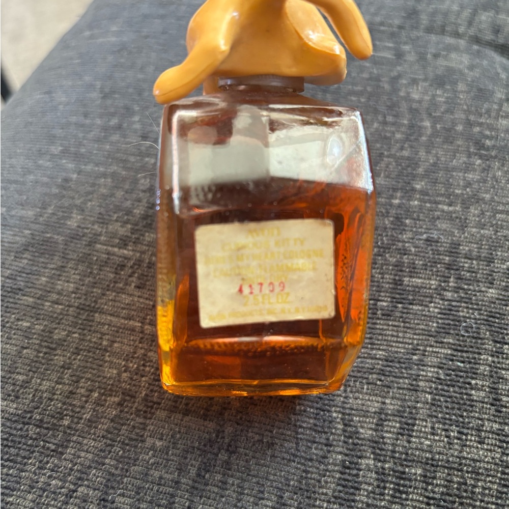 Vintage Avon Cat Figurines with perfume/cologne. Never used. - Picture 7 of 8